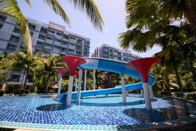 Dusit Grand Park Condo In Jomtien