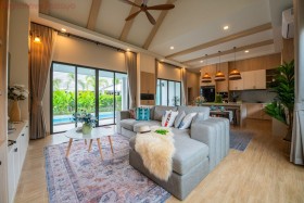 Living 36 House In East Pattaya