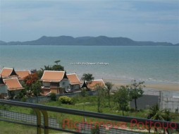 2 Beds Condo For Rent In Na Jomtien - La Royale