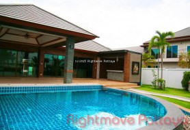 4 Beds House For Sale In Huay Yai - Piam Mongkhon