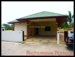3 Beds House For Sale In East Pattaya - SP Private