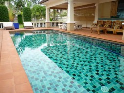 3 Beds House For Sale In East Pattaya-Siam Gardens