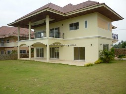 4 Beds House For Sale In Ban Amphur - Not In A Village