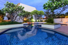 3 Beds Condo For Sale In Jomtien-Panchalae