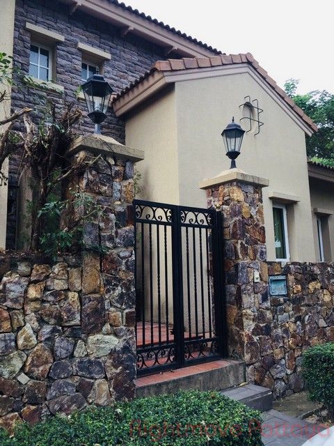 3 Bedrooms House For Rent In East Pattaya - Silk Road #HR1429