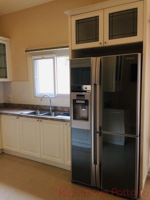 3 Bedrooms House For Rent In East Pattaya - Silk Road #HR1429