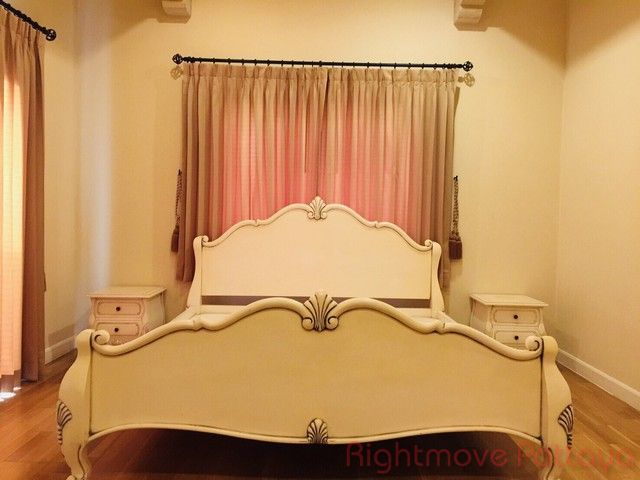 3 Bedrooms House For Rent In East Pattaya - Silk Road #HR1429