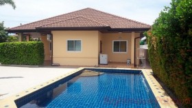 3 Beds House For Rent In East Pattaya - Pattaya Tropical