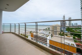 2 Beds Condo For Sale In Na Jomtien-La Royale