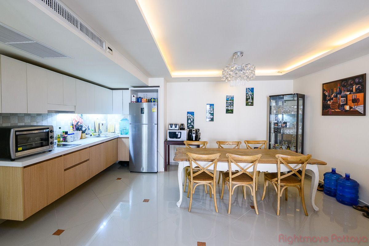 2 Bedrooms Condo For Sale In Central Pattaya - City Garden Pattaya #CS4373