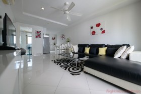 2 Beds Condo For Rent In Central Pattaya-The Urban Pattaya