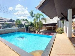 3 Beds House For Rent In East Pattaya - Baan Samran