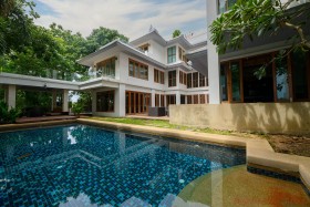 5 Beds House For Sale In Wongamat - Not In A Village