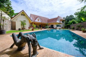 6 Beds House For Sale In Huay Yai - Not In A Village