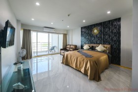 Studio Condo For Rent In Jomtien-View Talay 5 C