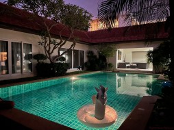 4 Beds House For Rent In Jomtien - View Talay Villas