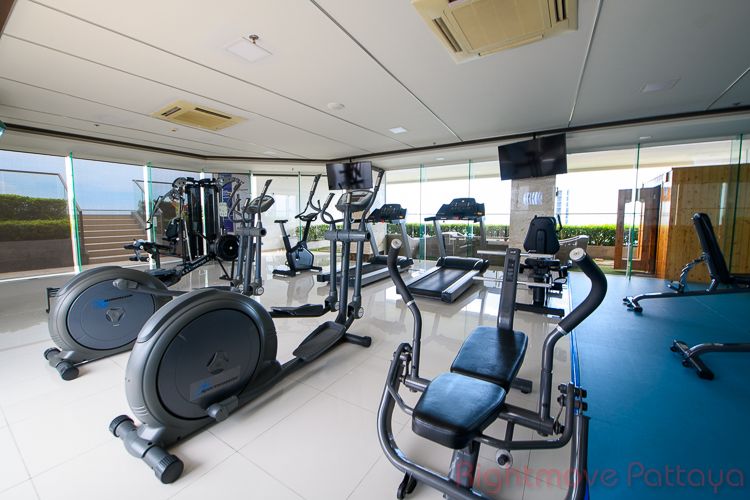 1 Bedroom Condo For Sale In Pratumnak - The Peak Towers #CS4714