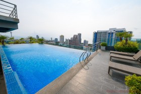 1 Bed Condo For Rent In Pratumnak - The Point