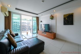 2 Beds Condo For Rent In Pratumnak - Hyde Park 2