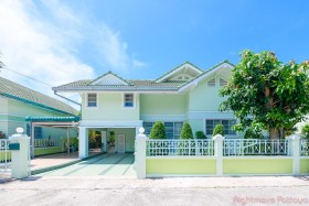 4 Beds House For Rent In Naklua-Baan Chalita 1