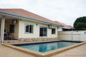 3 Beds House For Sale In East Pattaya - Pattaya Tropical