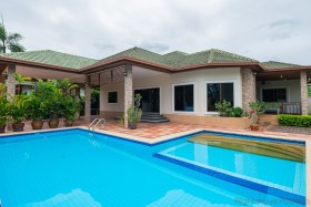 4 Beds House For Sale In East Pattaya - SP 2