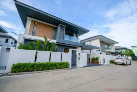 3 Beds House For Rent In East Pattaya - Patta Ville