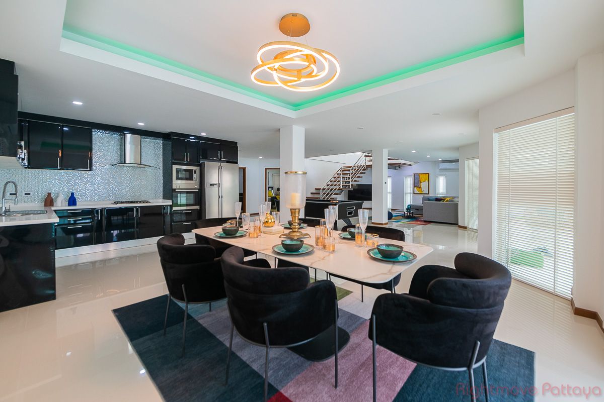 4 ห้องนอน บ้าน สำหรับเช่า ใน จอมเทียน - Casa Jomtien Village #HR1557