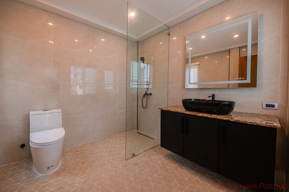 4 ห้องนอน บ้าน สำหรับเช่า ใน จอมเทียน - Casa Jomtien Village #HR1557