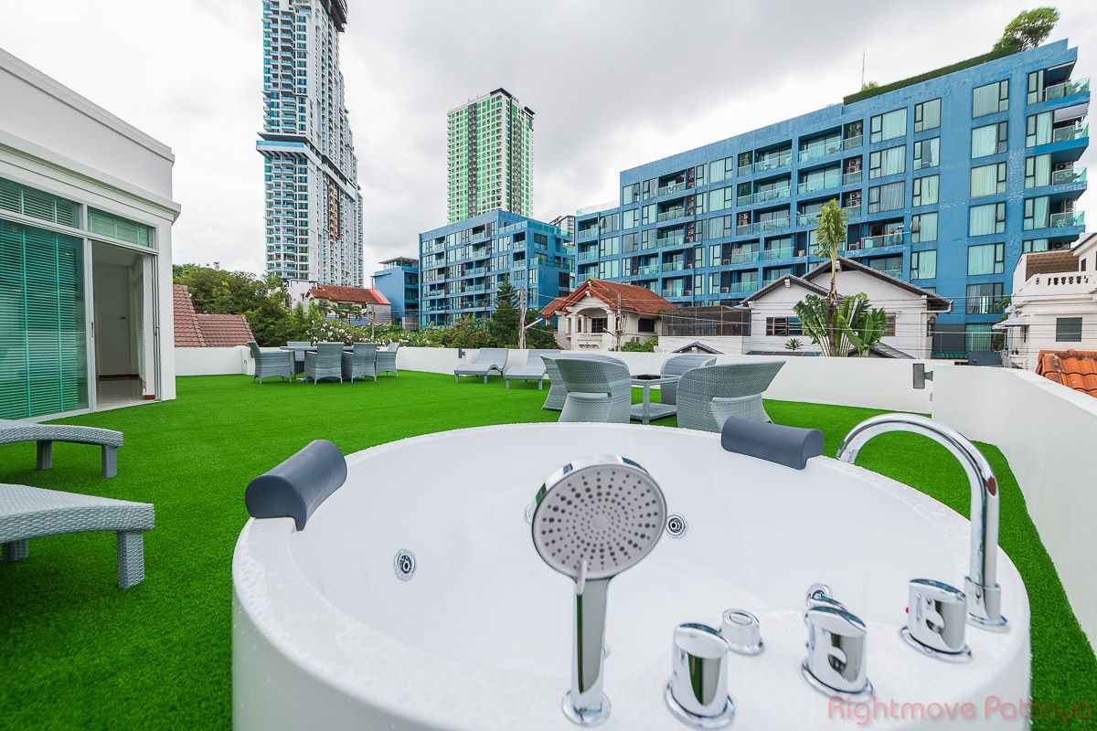 4 ห้องนอน บ้าน สำหรับเช่า ใน จอมเทียน - Casa Jomtien Village #HR1557