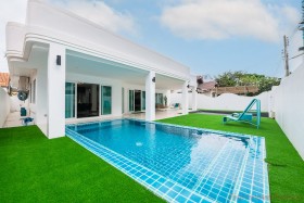 4 Beds House For Rent In Jomtien - Casa Jomtien Village