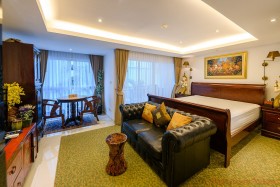 Studio Condo For Sale In Central Pattaya-The Avenue Pattaya