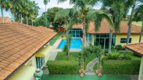 4 Beds House For Rent In East Pattaya
