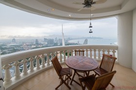 2 Beds Condo For Sale In Wongamat - Sky Beach