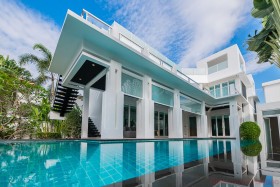 4 Beds House For Sale In Jomtien-Palm Oasis