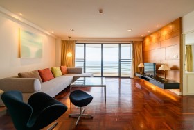 3 Beds Condo For Sale In Pratumnak - Royal Cliff Garden