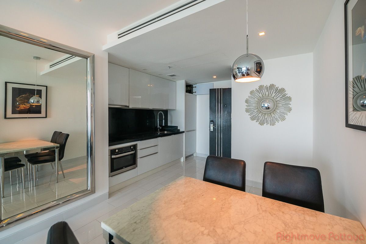 2 Bedrooms Condo For Sale In Pratumnak - Sky Residences Pattaya #CS5035