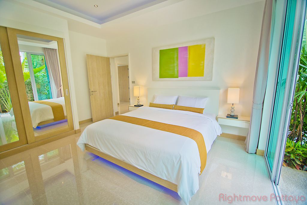 3 ห้องนอน บ้าน สำหรับเช่า ใน พัทยาตะวันออก - The Vineyards 3 #HR1582