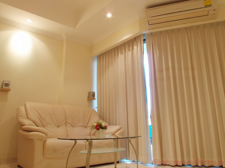 Studio Condo For Rent In Jomtien - View Talay 2 B #CR2529