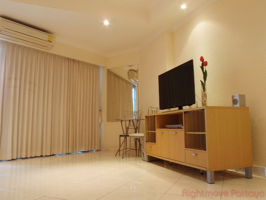 Studio Condo For Rent In Jomtien - View Talay 2 B #CR2529