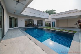 3 Beds House For Rent In East Pattaya - The Hacienda Villas