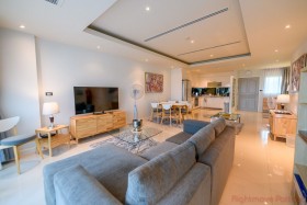 2 Beds Condo For Rent In Pratumnak - VN Residence 2