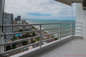 Studio Condo For Rent In Jomtien-View Talay 7