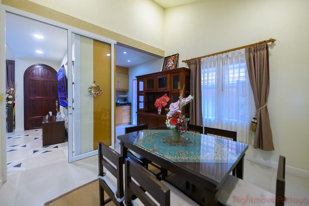 3 Bedrooms House For Rent In East Pattaya - Silk Road #HR1608