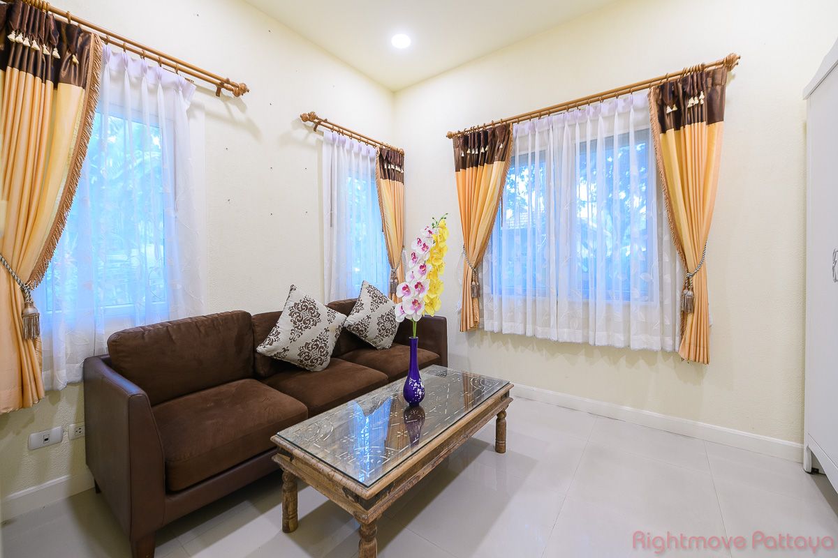 3 Bedrooms House For Rent In East Pattaya - Silk Road #HR1608