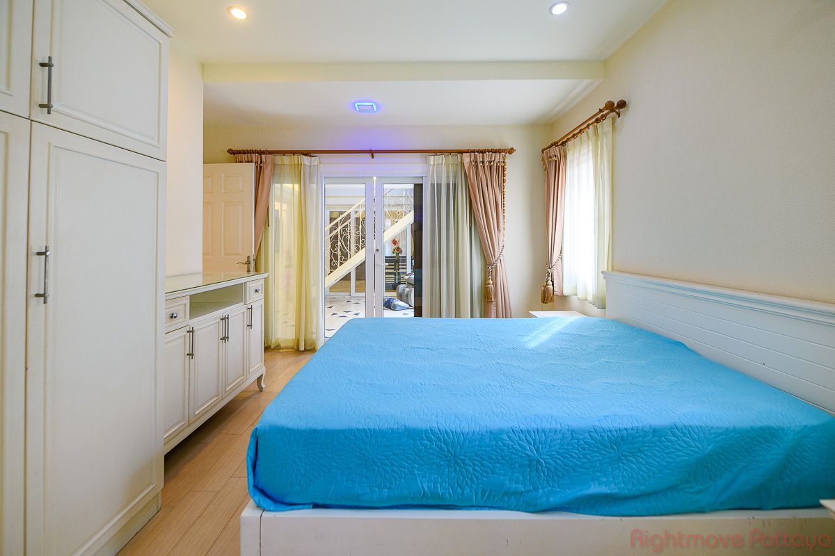 3 Bedrooms House For Rent In East Pattaya - Silk Road #HR1608