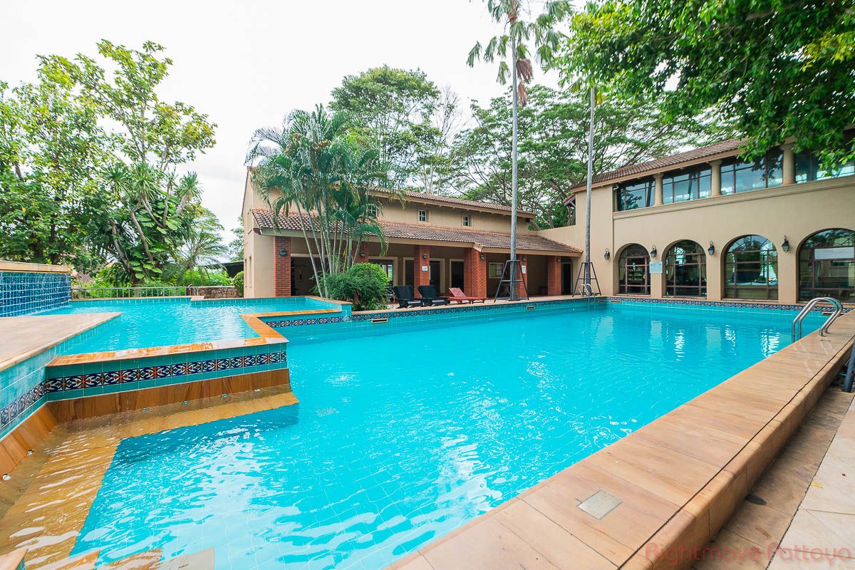 3 Bedrooms House For Rent In East Pattaya - Silk Road #HR1608