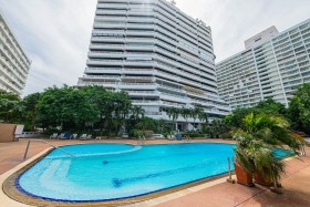 3 Beds Condo For Sale In Jomtien-Grand Condotel