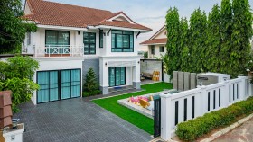 5 Beds House For Sale In East Pattaya - Hansa Paradise Hill Pool Villa