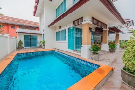 4 Beds House For Sale In East Pattaya - The Villa Rachawadee